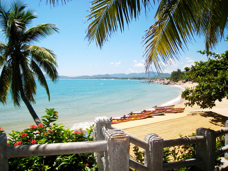 china-hainan-island-boats