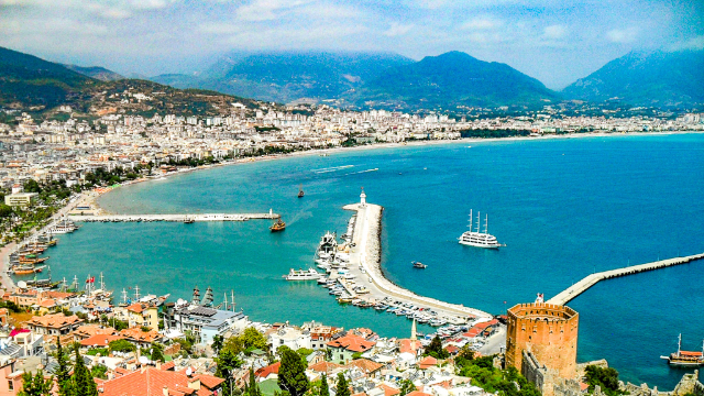 turkey alanya mountain dominant sea buildings ports roads 58718 2560x1600-2